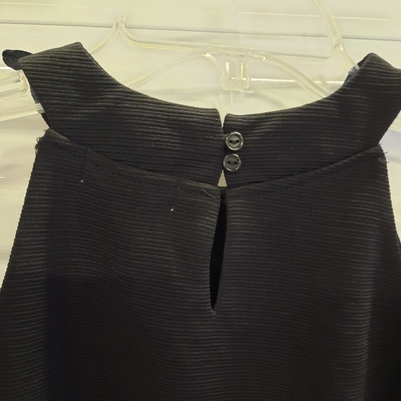 Knit Works Top Girl's Size 10 Black Beaded Sleeveless Cropped Stretch Blouse - Picture 4 of 8